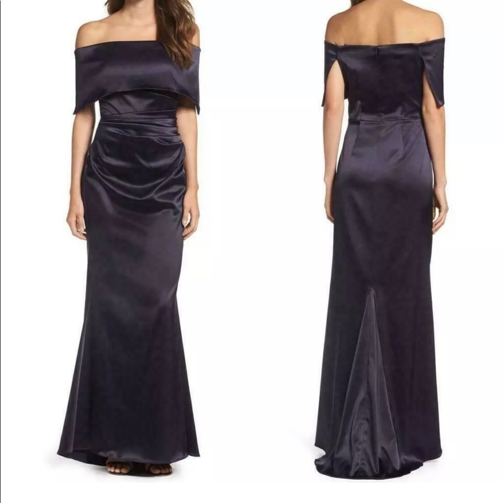 Vince Camuto Off the Shoulder SATIN Ruched
